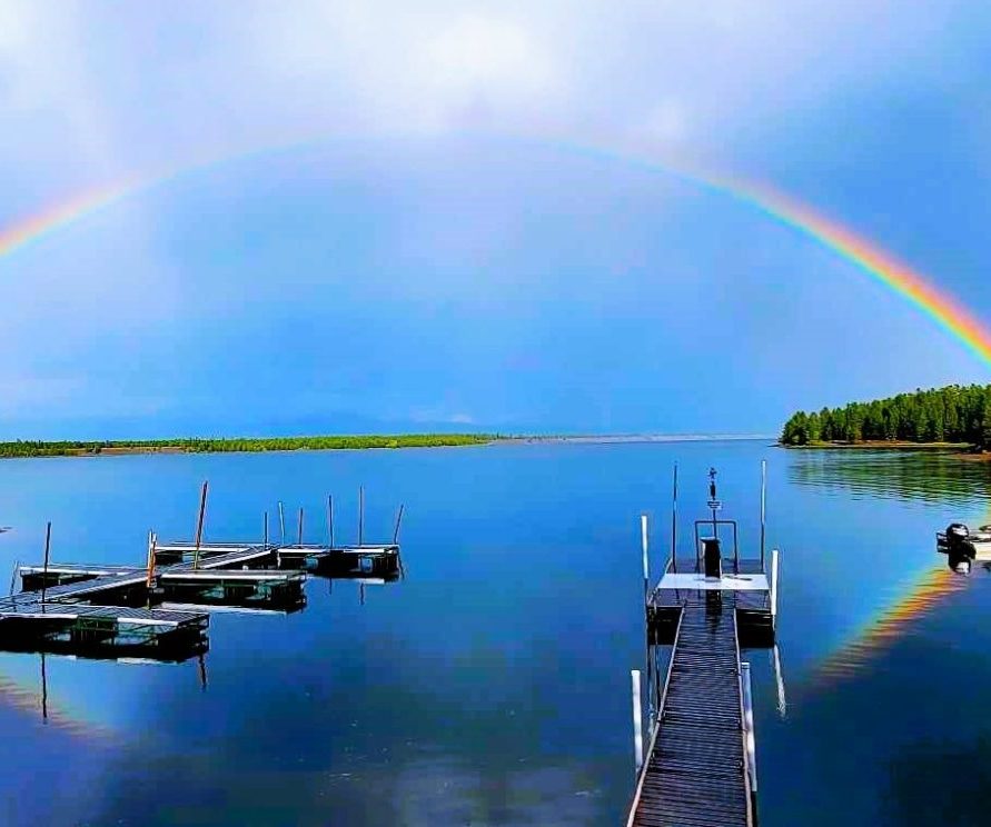 Marina Rainbow Madison Arm Resort 2